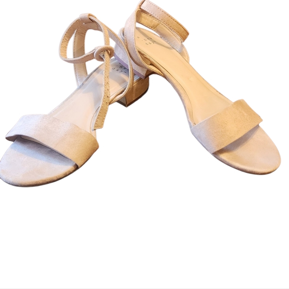 Casual Cream, Tan Open Toe Women's Sandals, 7